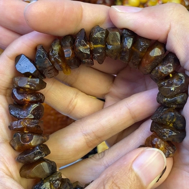 未镶嵌琥珀珠宝奇石