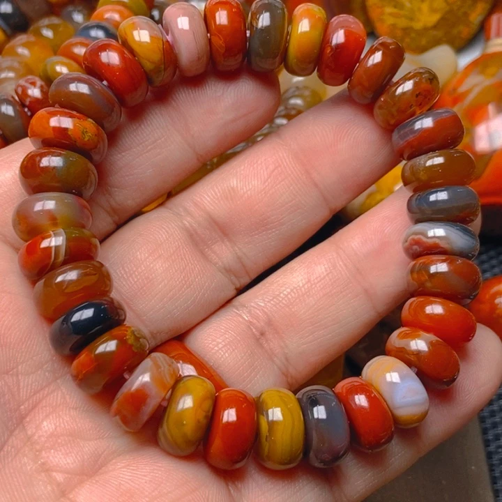 未镶嵌手串玛瑙/玉髓红**?