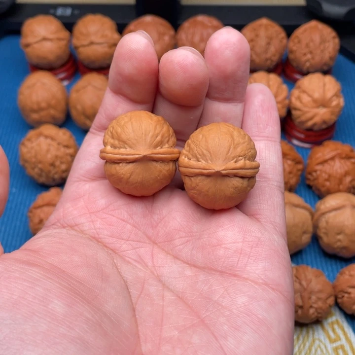 文玩核桃把件精品小手捻