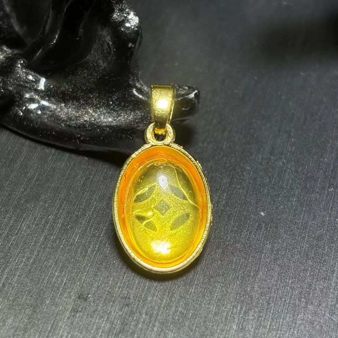 MT2578-琥珀金珀元宝吊坠-配绳子