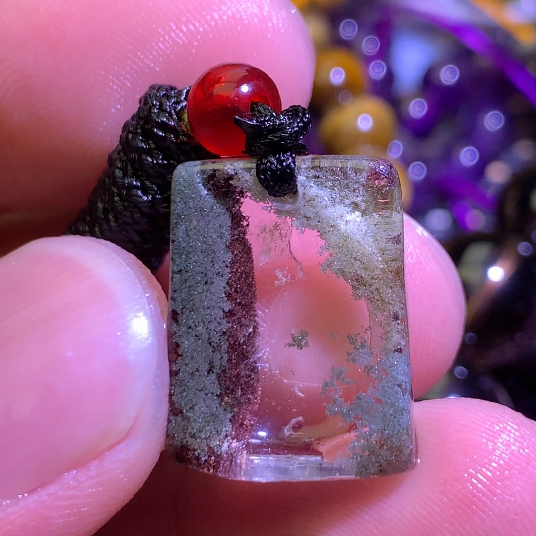 水晶颈饰未镶嵌吃**吗