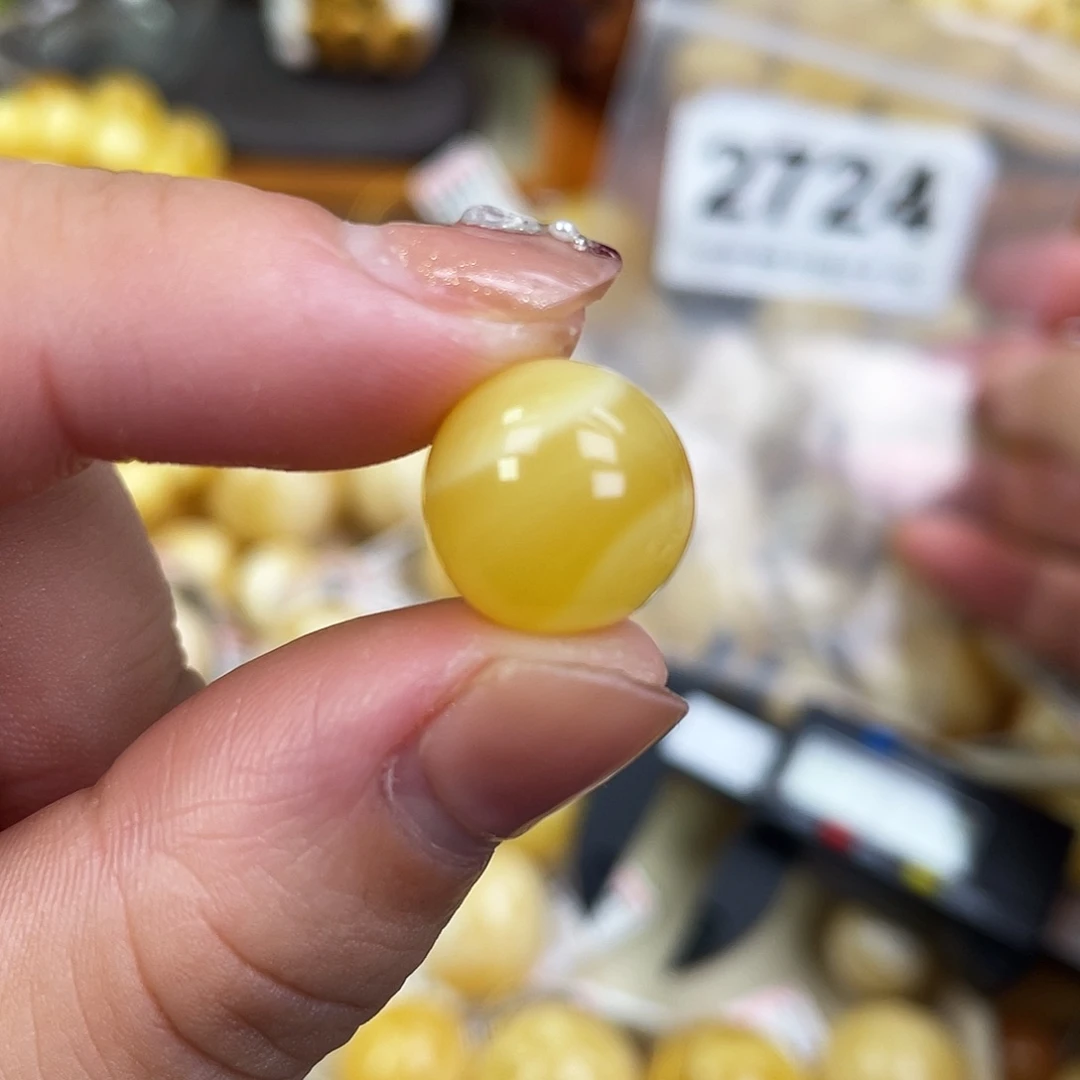 蜜蜡未镶嵌珠宝奇石13