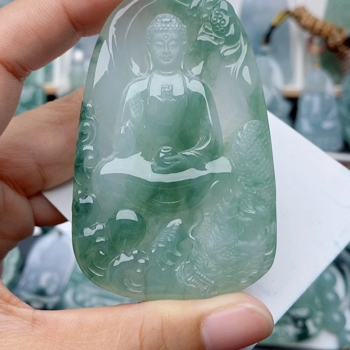 翡翠未镶嵌颈饰阿弥陀佛