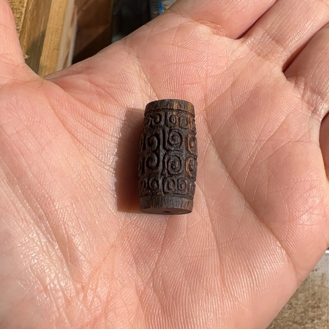 沉香吊坠沙**洲绿奇楠吊坠