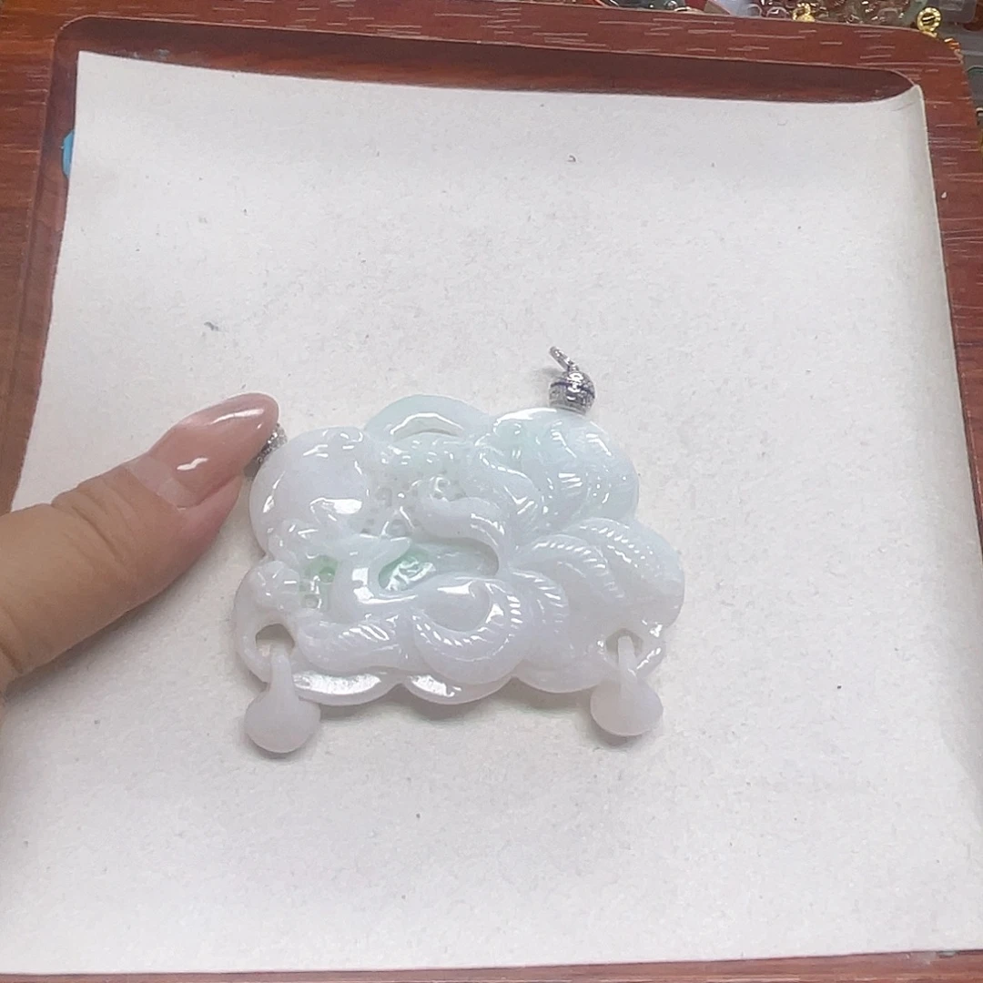 翡翠未镶嵌颈饰狐狐珠链锁