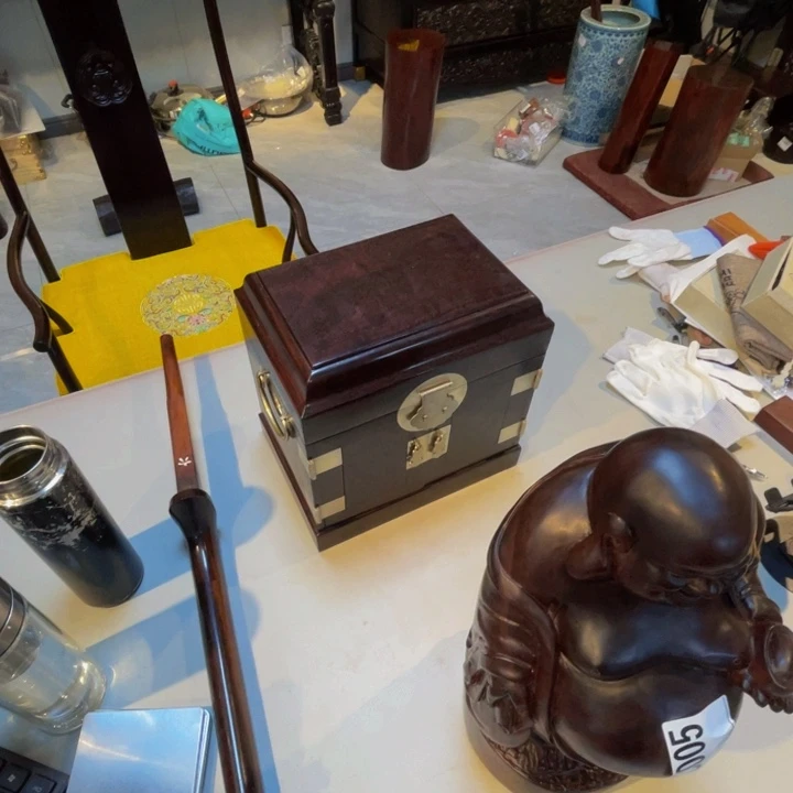 檀香紫檀（小叶紫檀）玉*官皮箱