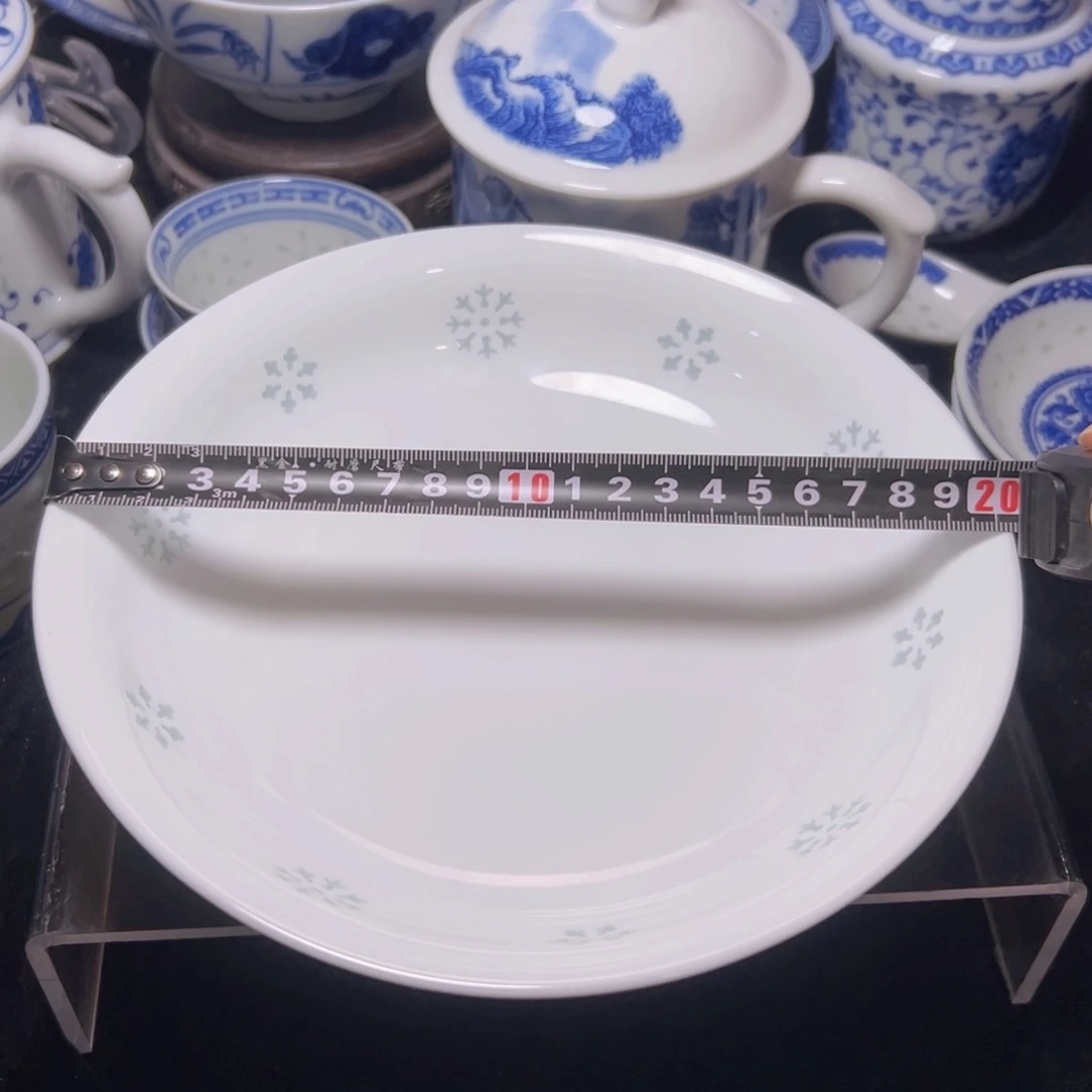 碗素玲珑雕塑雪花八寸盘