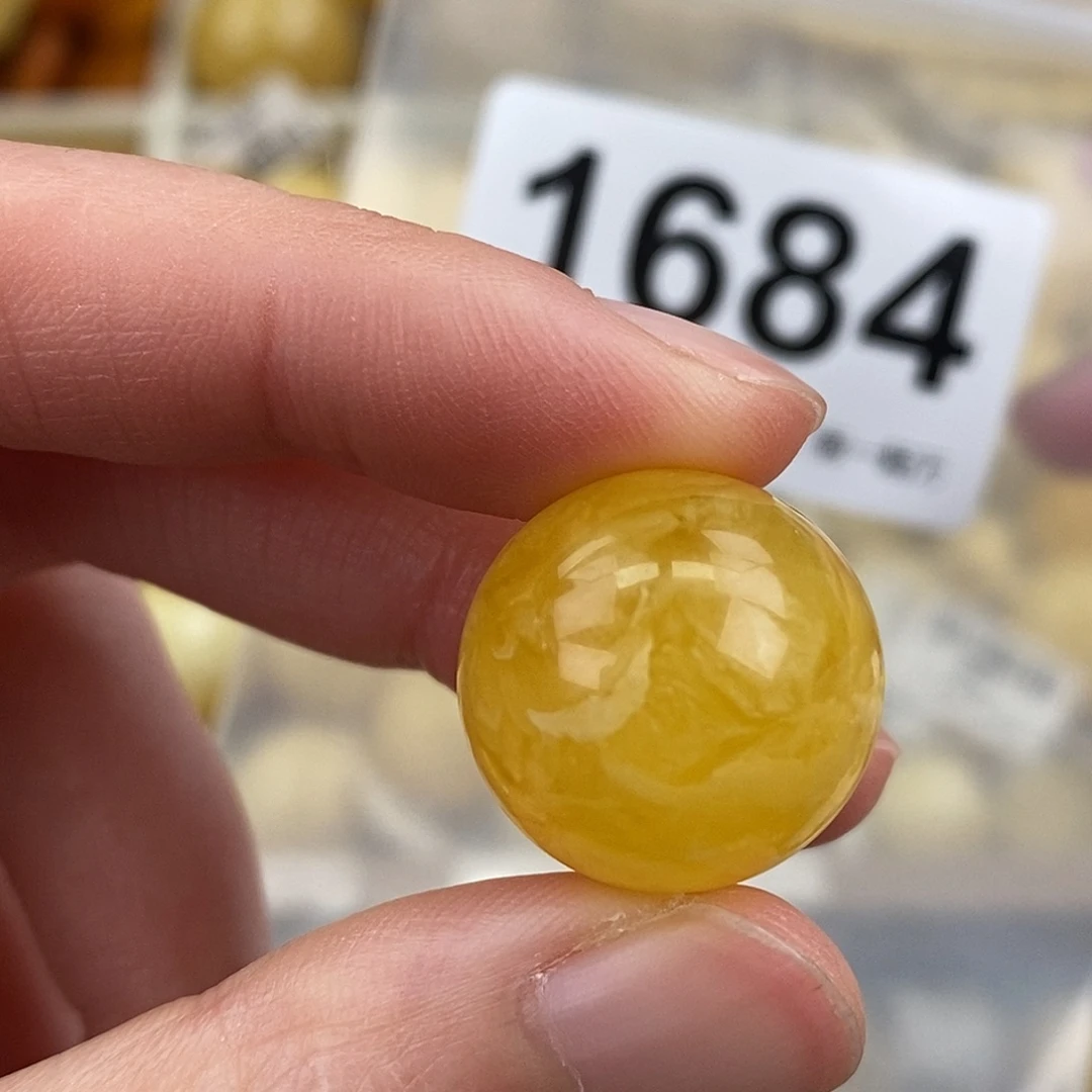 蜜蜡未镶嵌珠宝奇石18.6