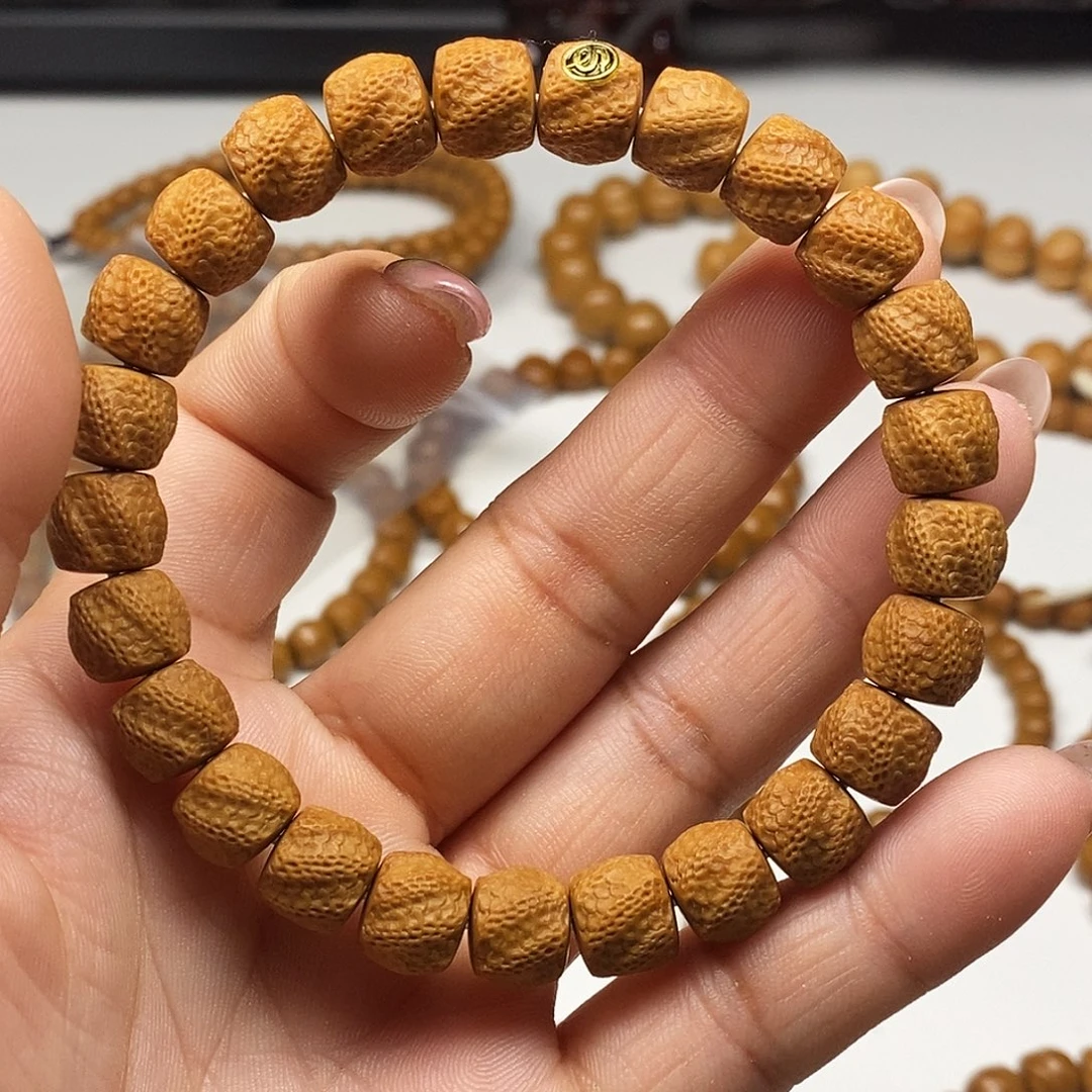 猴头核桃吊坠龙蛇