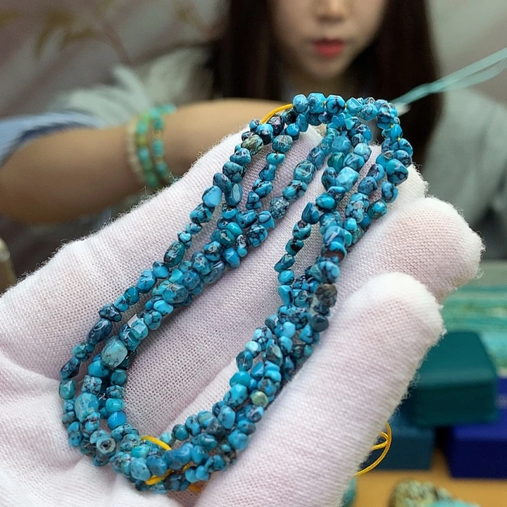 未镶嵌绿松石原矿