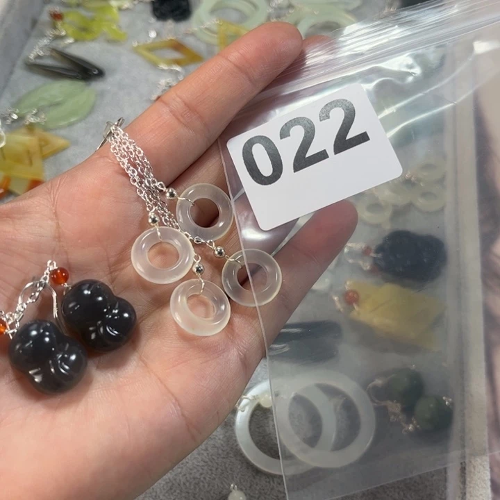 蛇纹石玉耳饰未镶嵌*️***