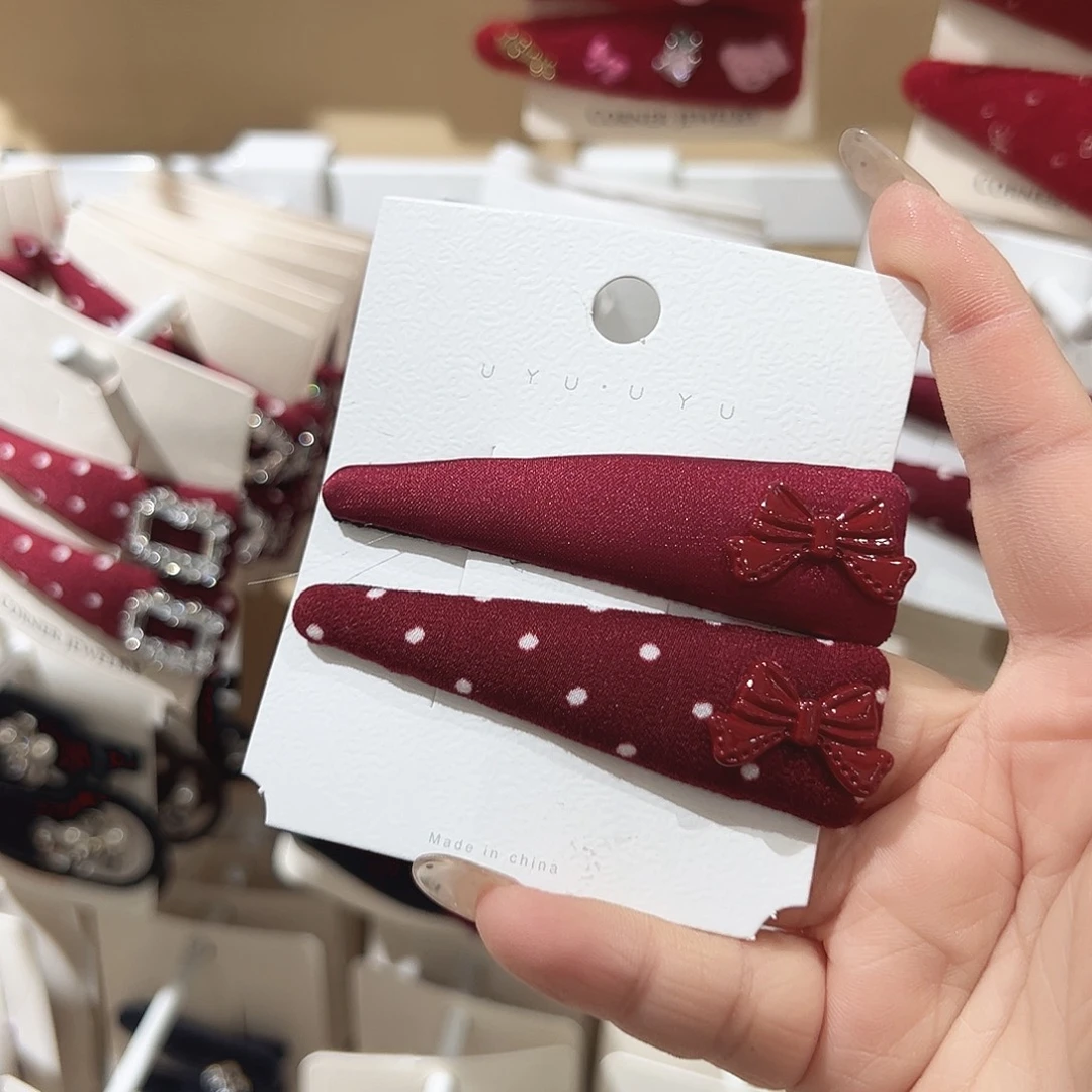 非金属红色缎面蝴蝶结掰掰