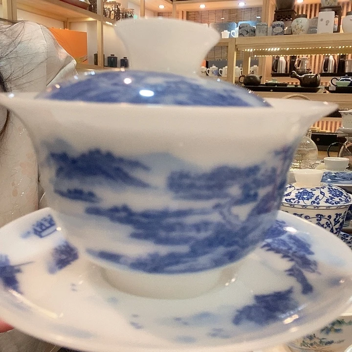 冰种羊脂白玉悬停