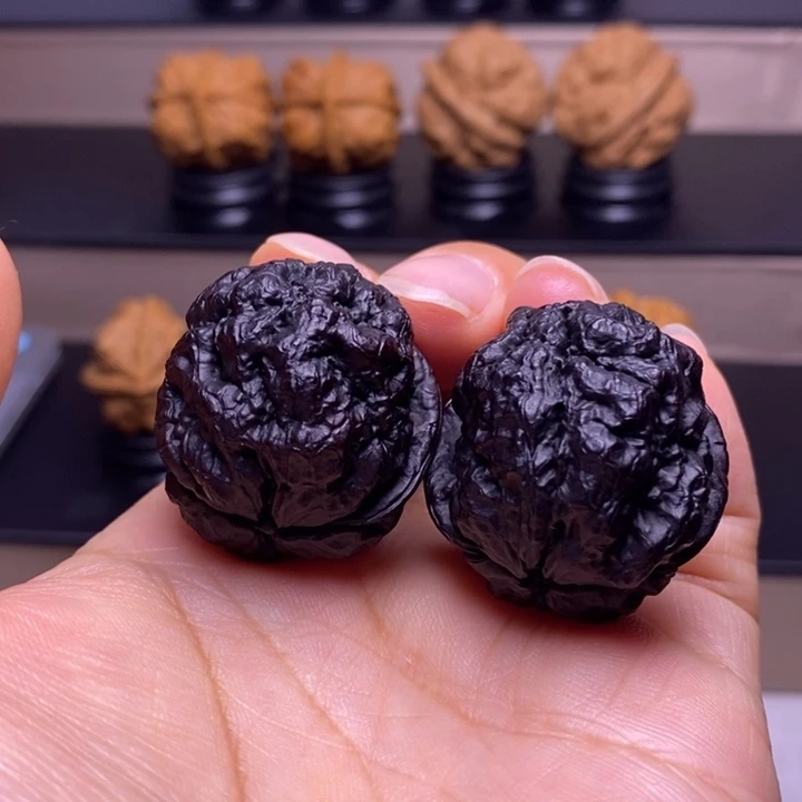 好***临文玩核桃把件血舍利地闷20