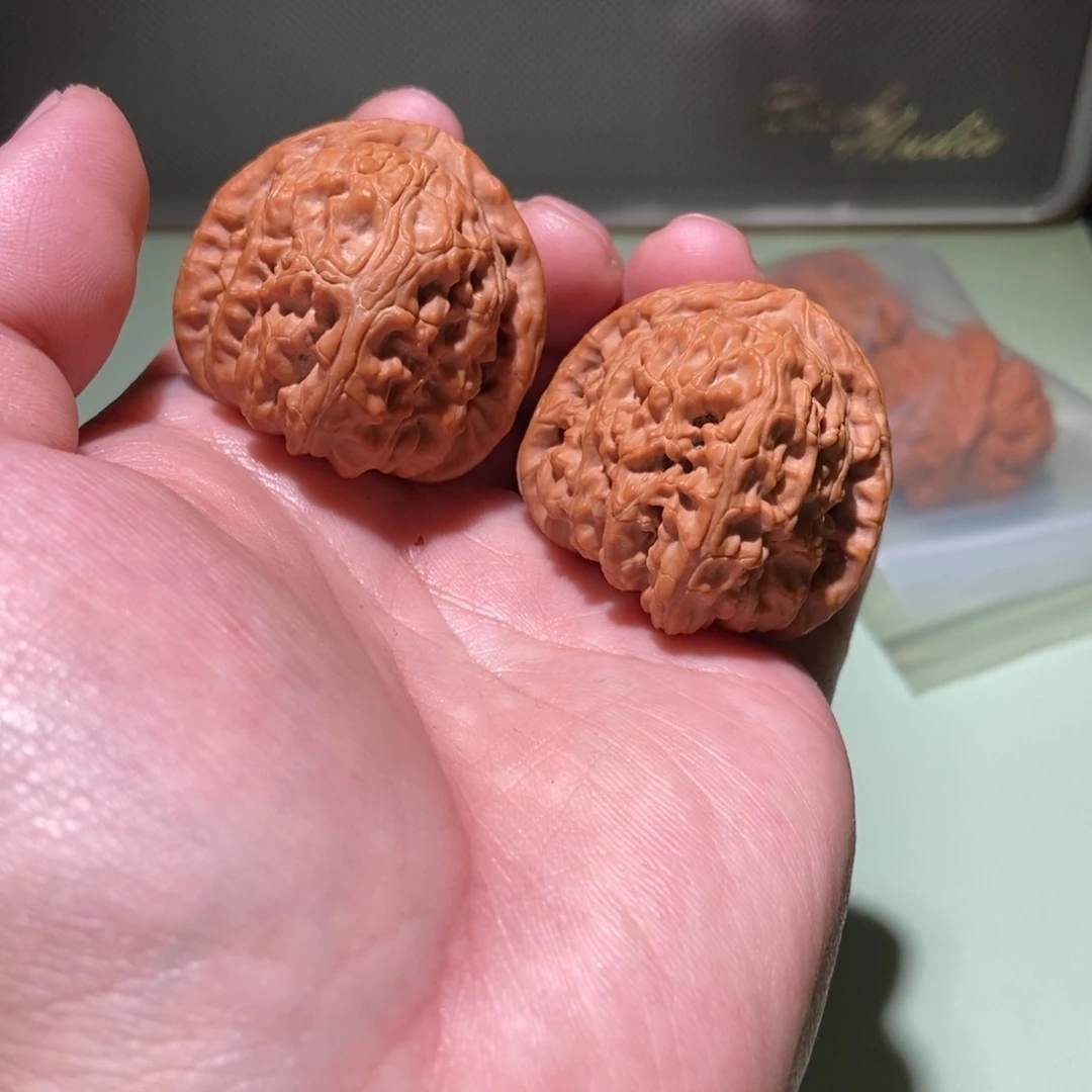 文玩核桃吊坠全品37三角白