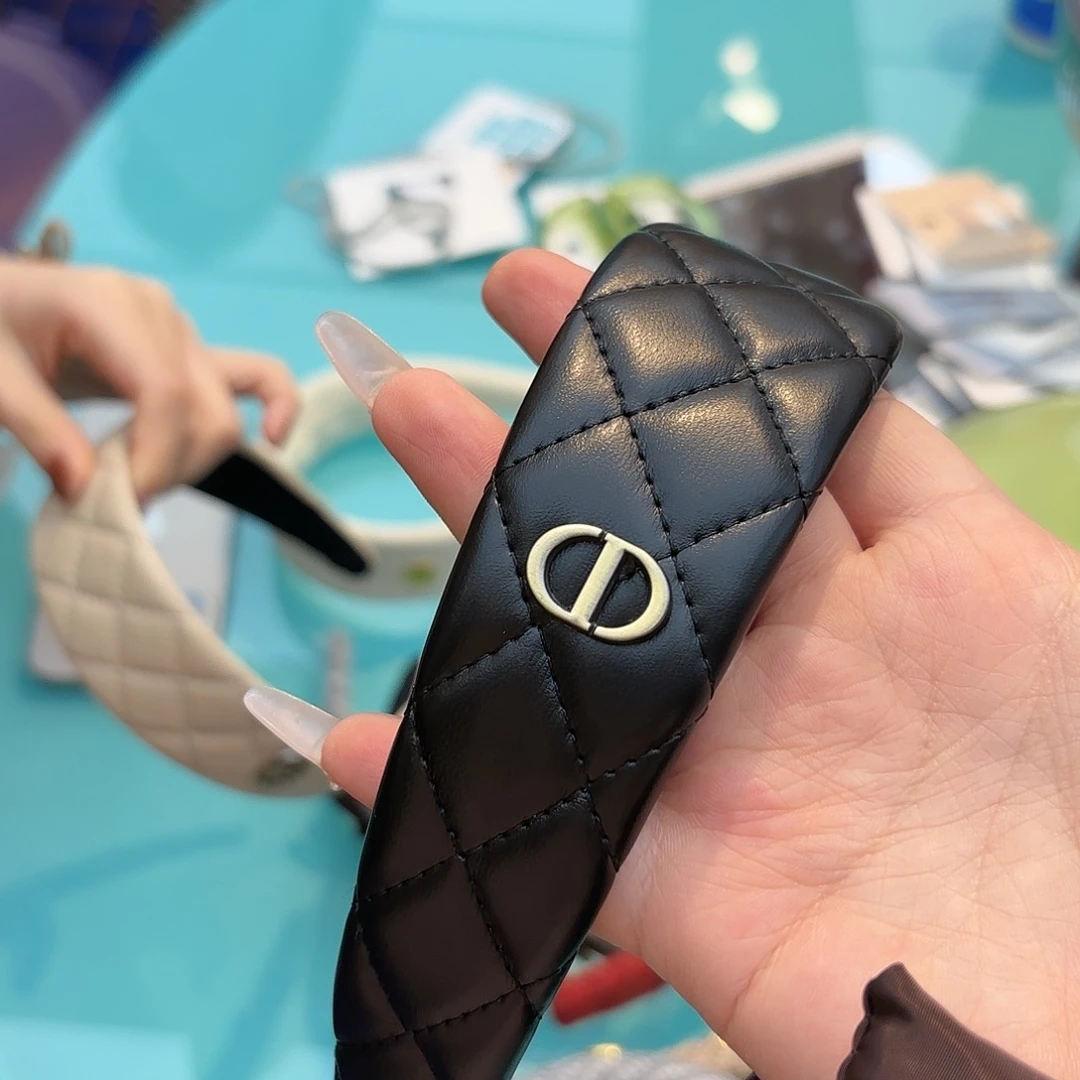 皮质铁合金发饰发夹