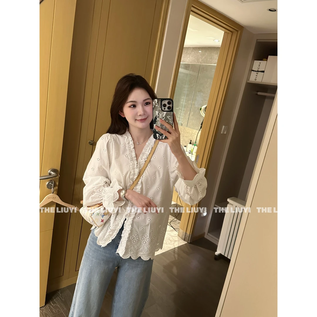 【LIUYI】薇薇安~重工刺绣v领衬衫上衣52197