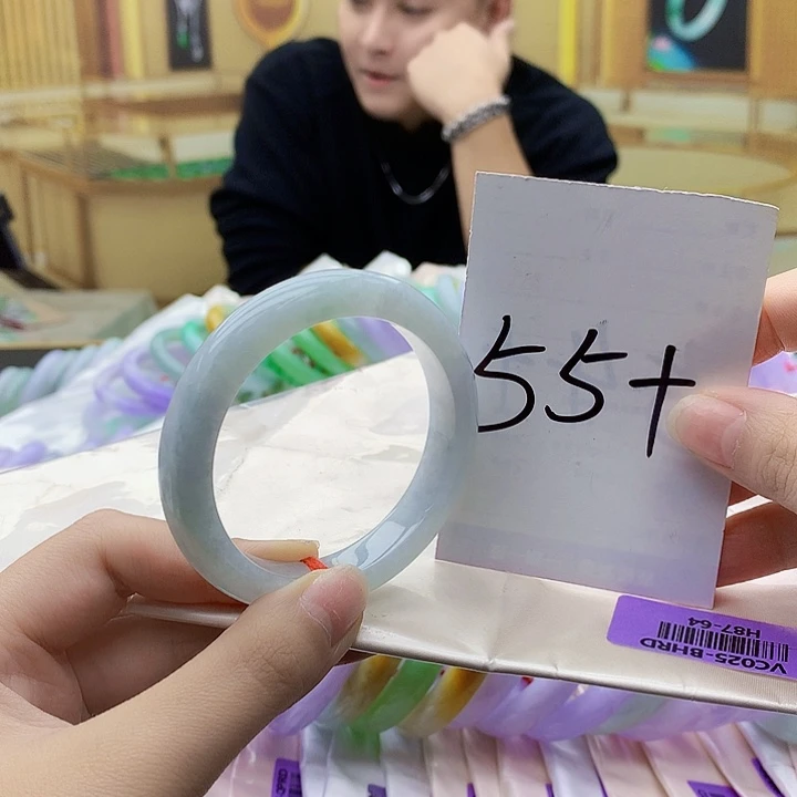 翡翠未镶嵌手镯0000……