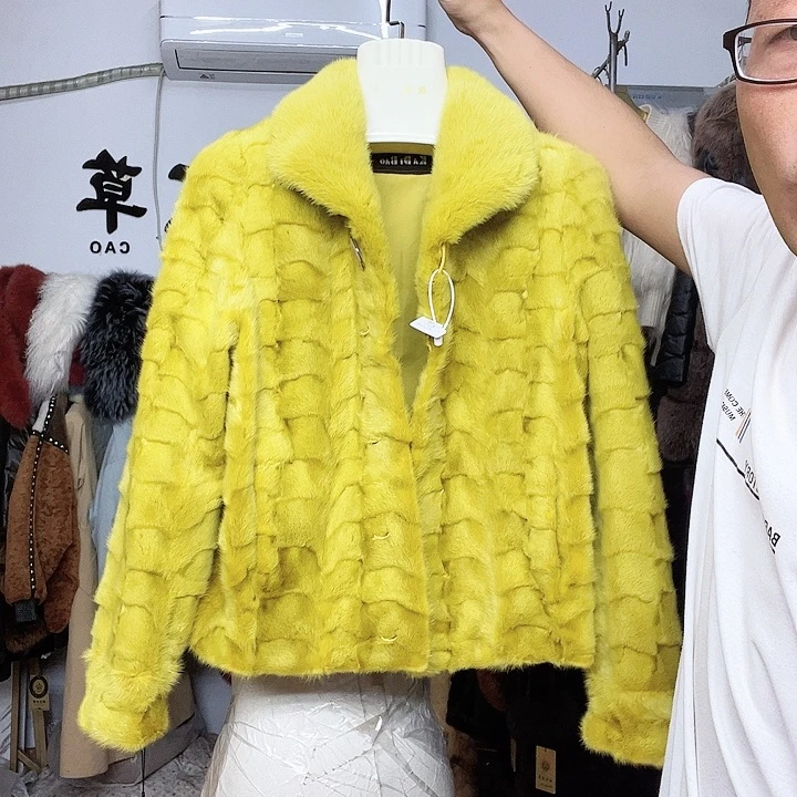商场断码拼貂衣服