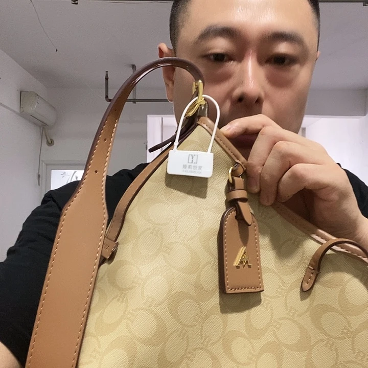 蚕丝PVC水牛皮（革）小牛皮（革）牛皮纸