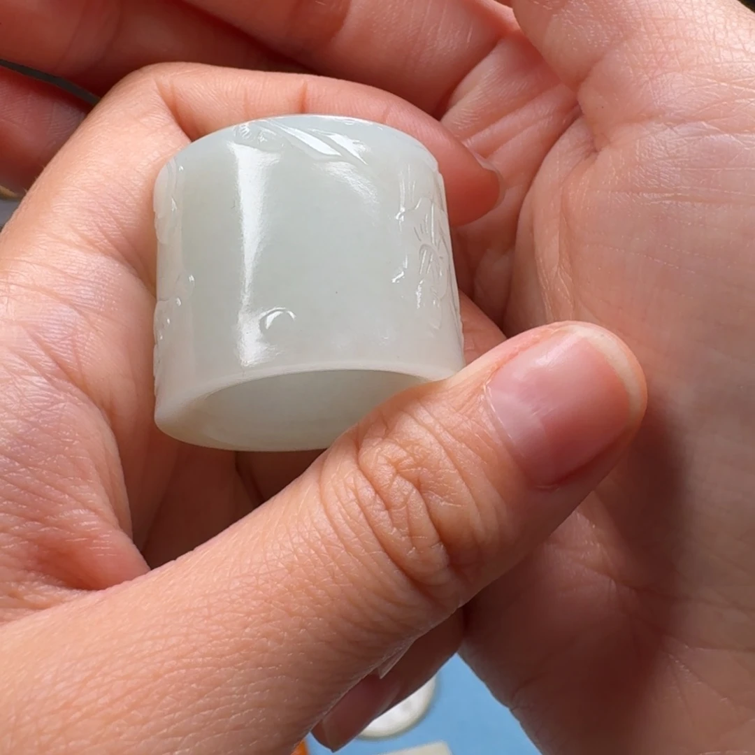 和田玉挂件未镶嵌猫*