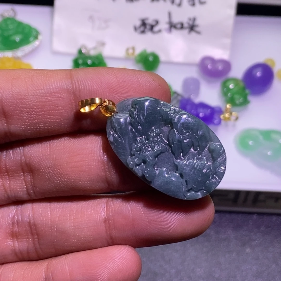 翡翠未镶嵌颈饰吊坠