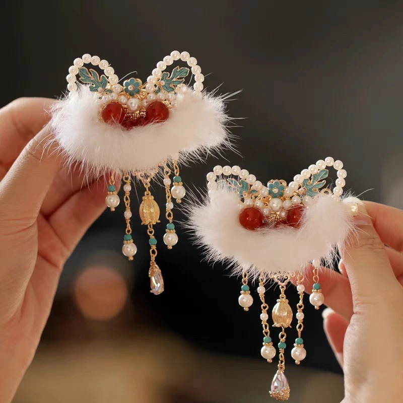 2025国风醒狮流苏新年发夹边夹后脑勺夹子汉服日常配饰红色可爱