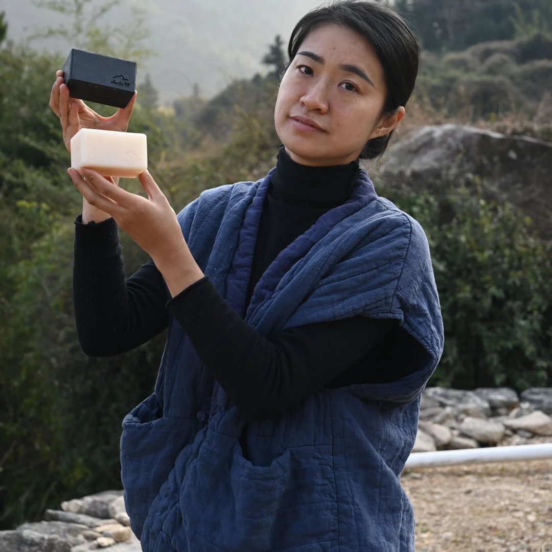 【石斛姑娘】灵芝何首乌加七子白洗发洗脸沐浴手工唣-小样