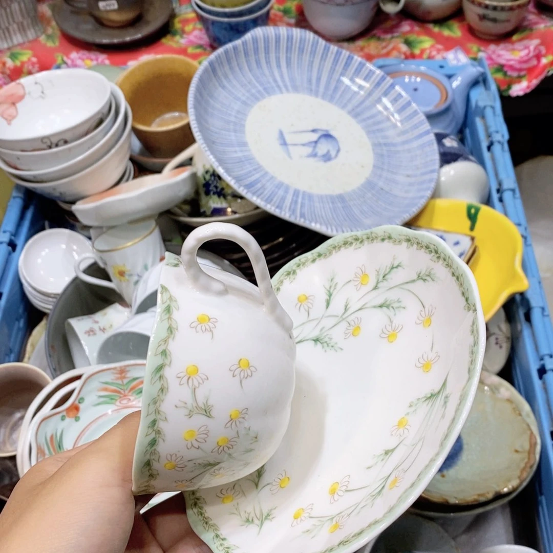 瓷片M****?几乎哈哈哈哈哈哈哈