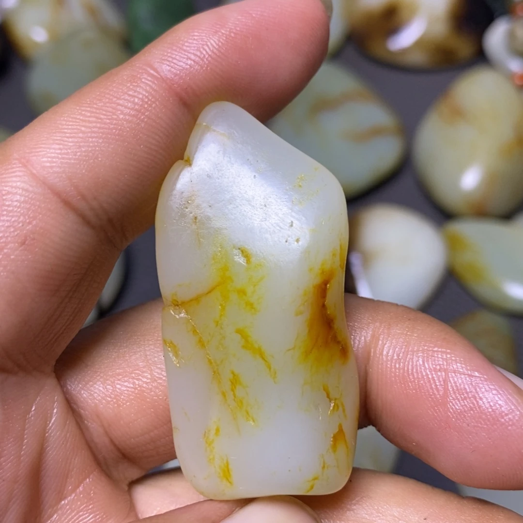 和田玉未镶嵌挂件