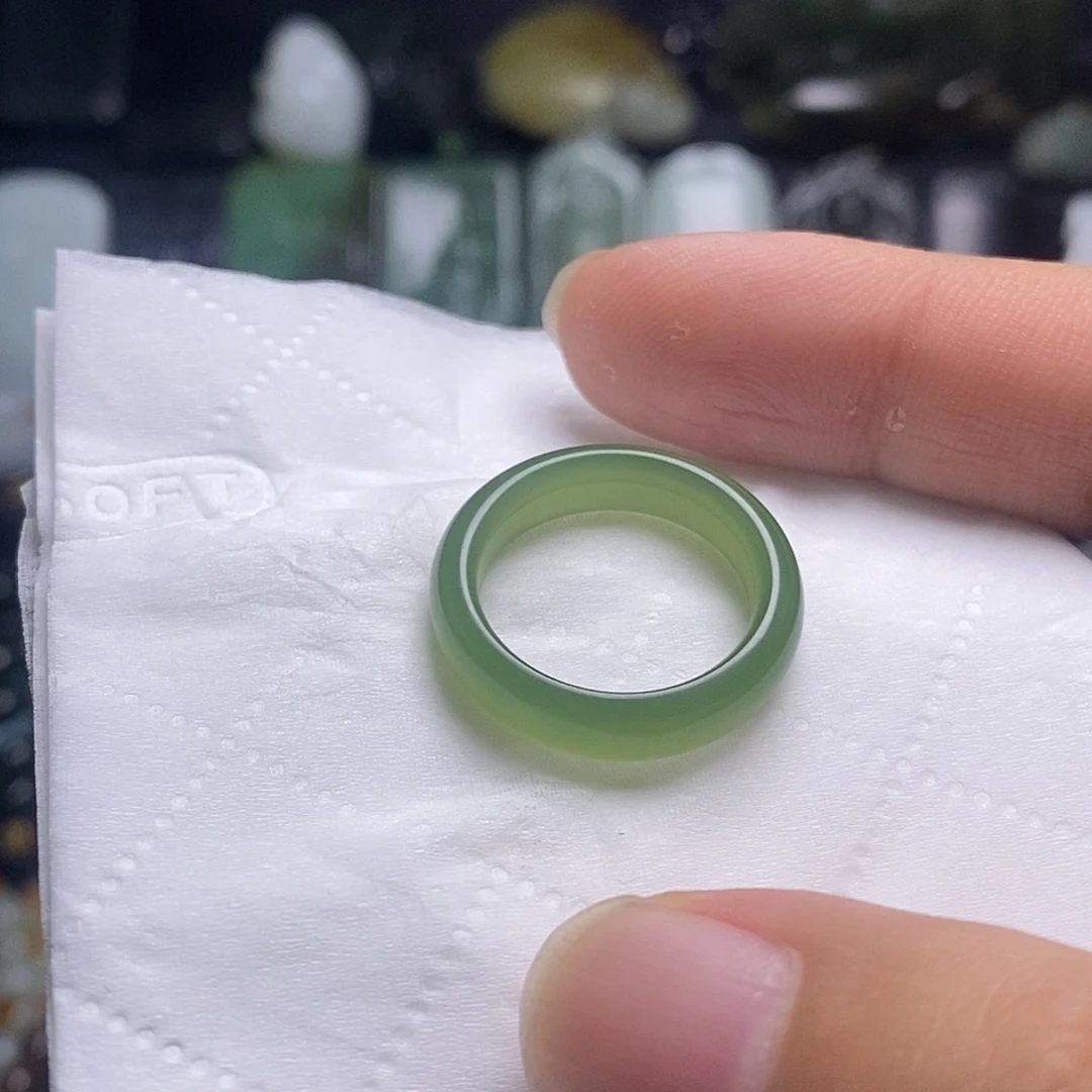 和田玉未镶嵌戒指