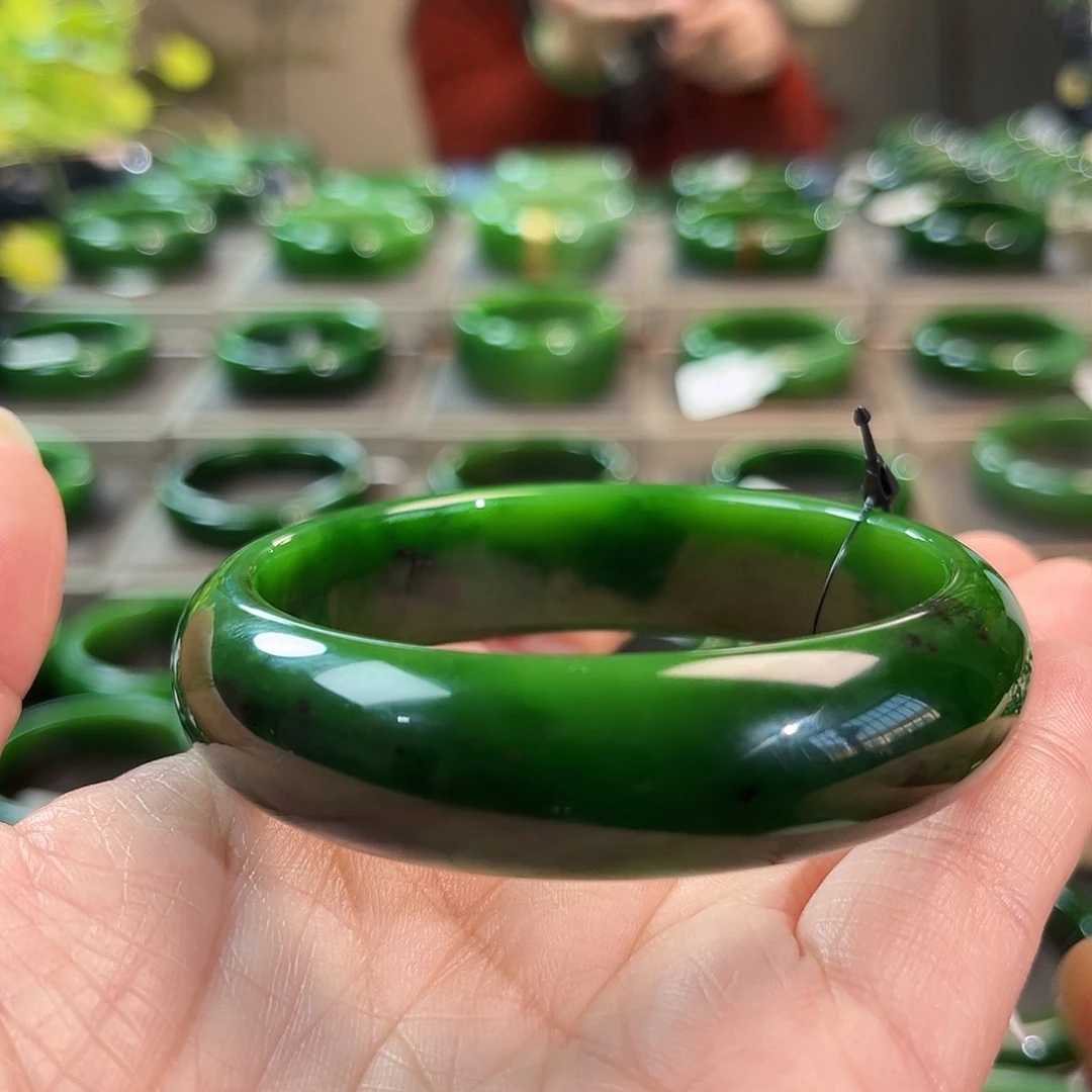 未镶嵌手镯和田玉（碧玉）