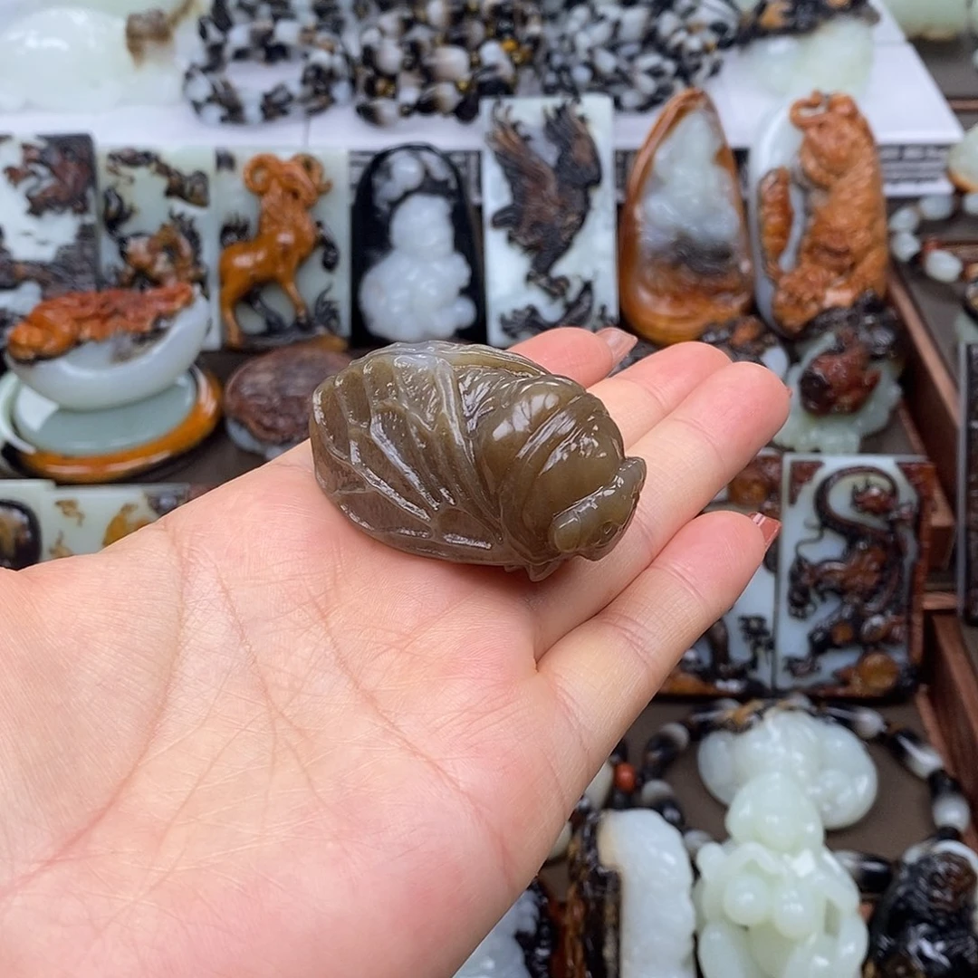 颈饰未镶嵌和田玉