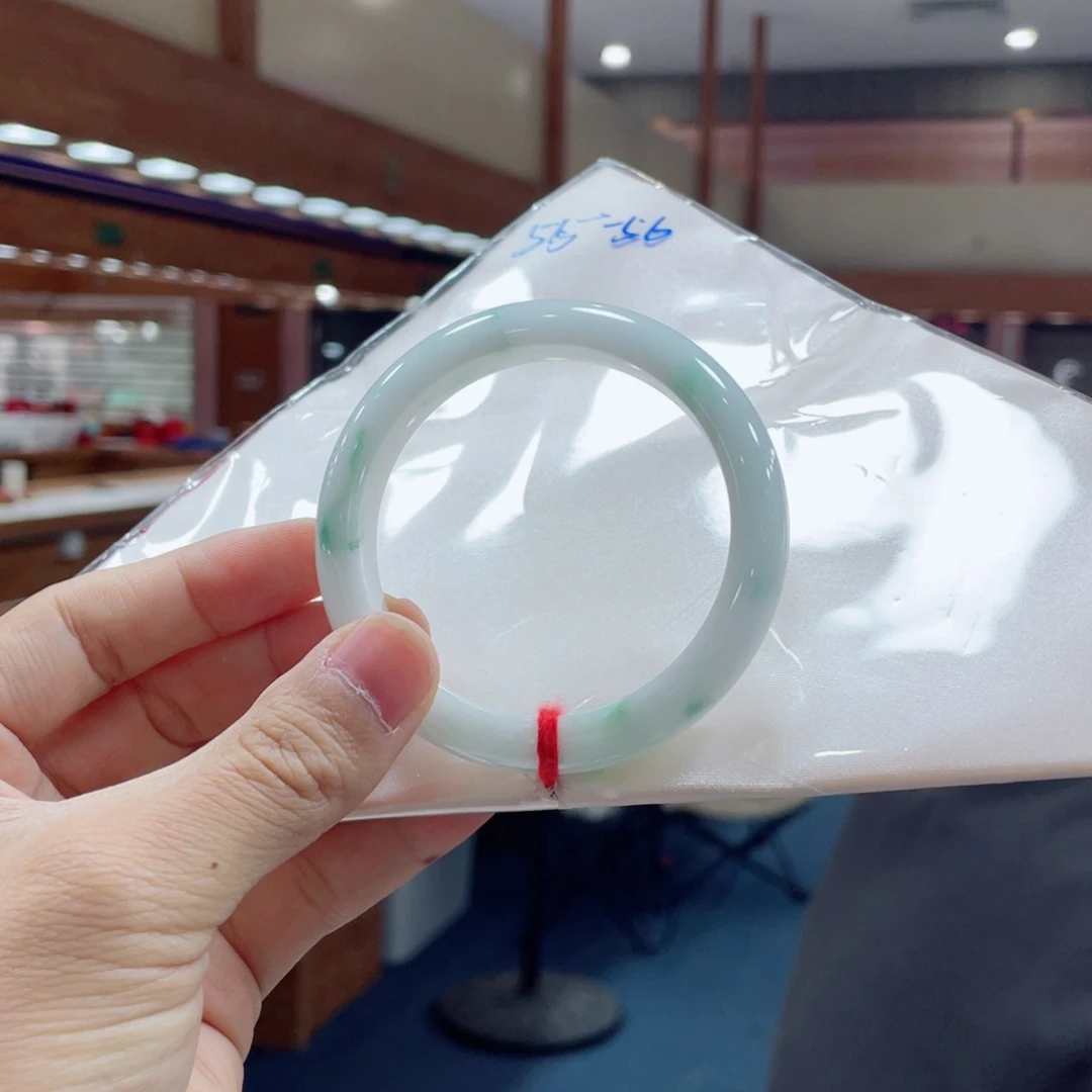 未镶嵌手镯翡翠福利