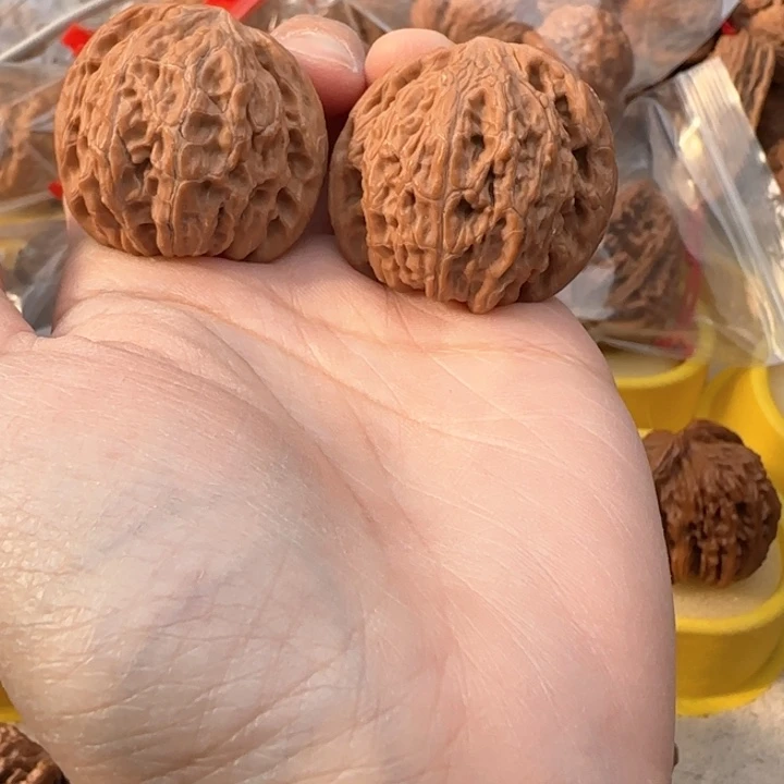 文玩核桃吊坠幸**头磨盘35普