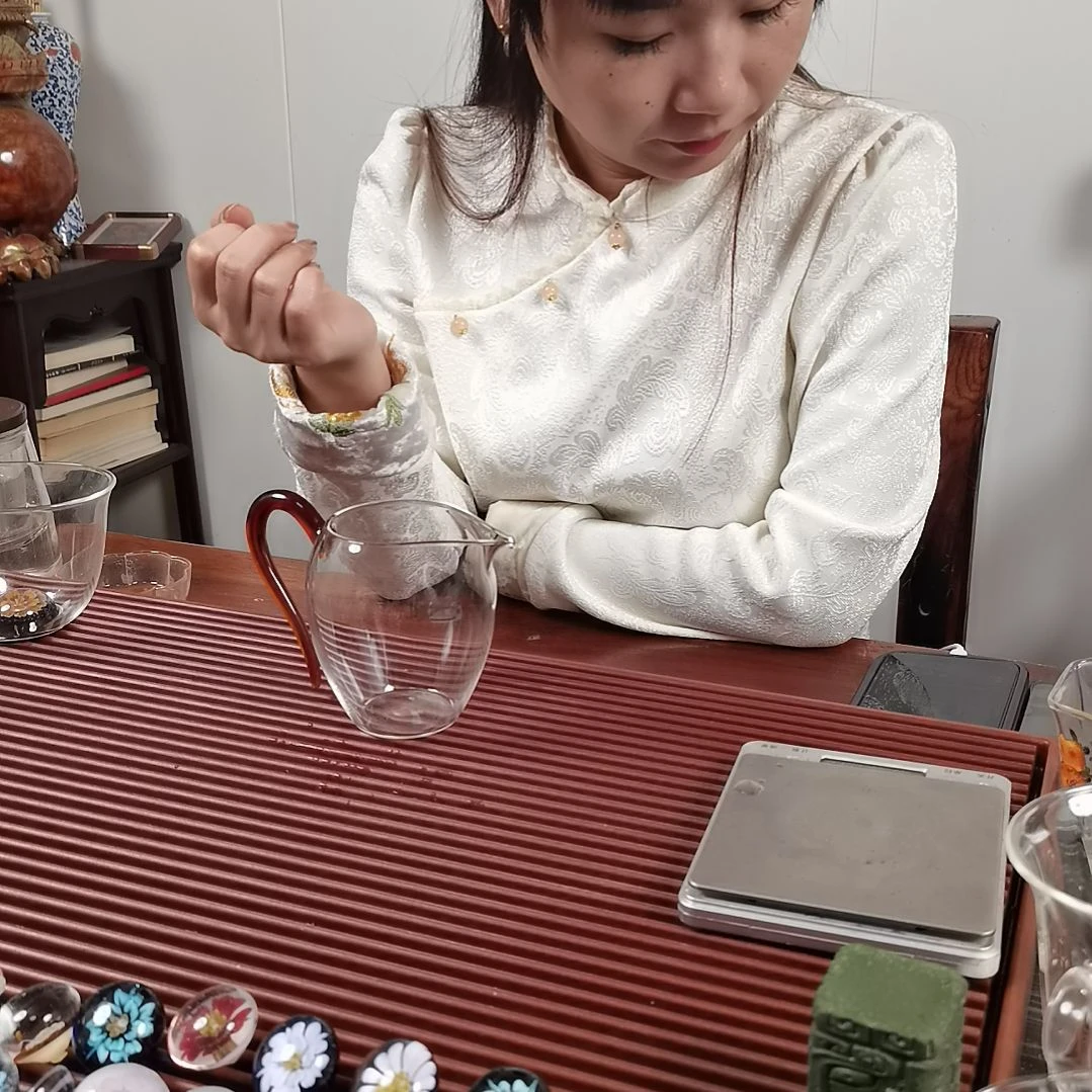 高硼硅玻璃手柄款微瑕公道杯