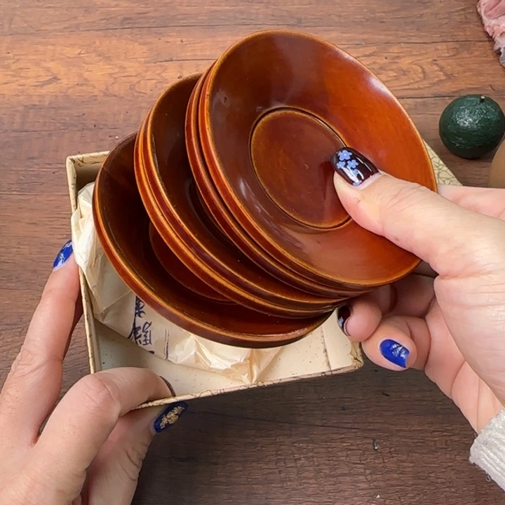 一个陶瓷物件哈哈哈哈