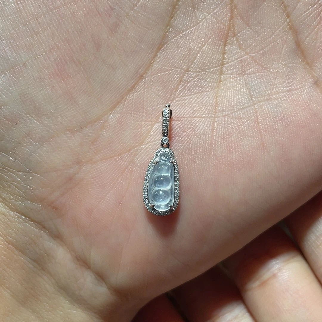 小***爱翡翠18K金镶嵌吊坠(不含链)