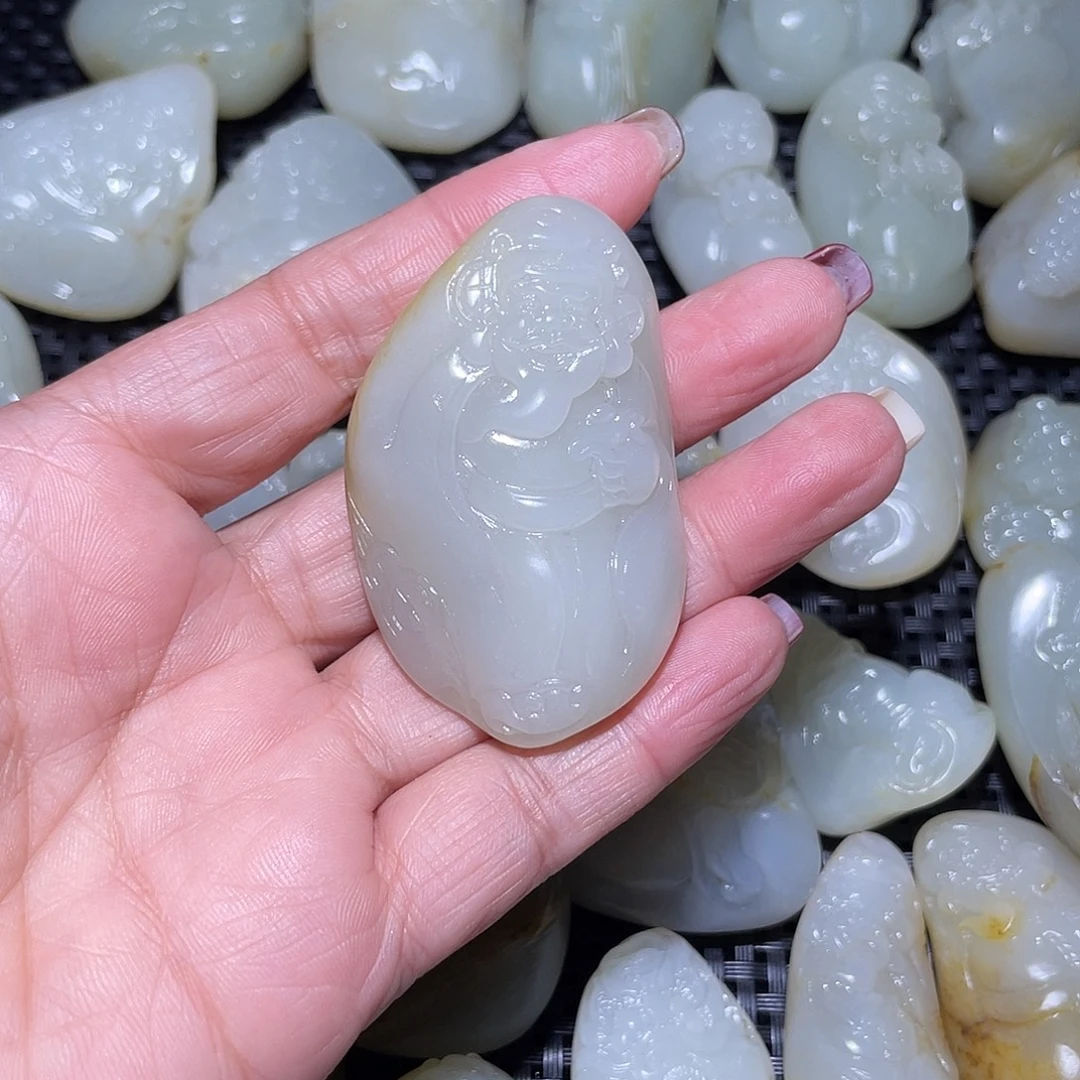和田玉（糖玉）未镶嵌挂件