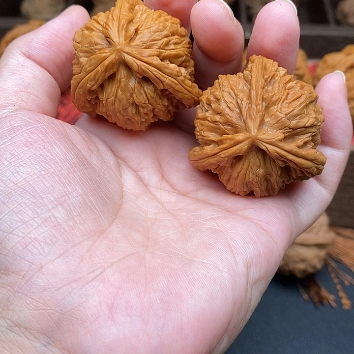 顺***'把件文玩核桃白奔