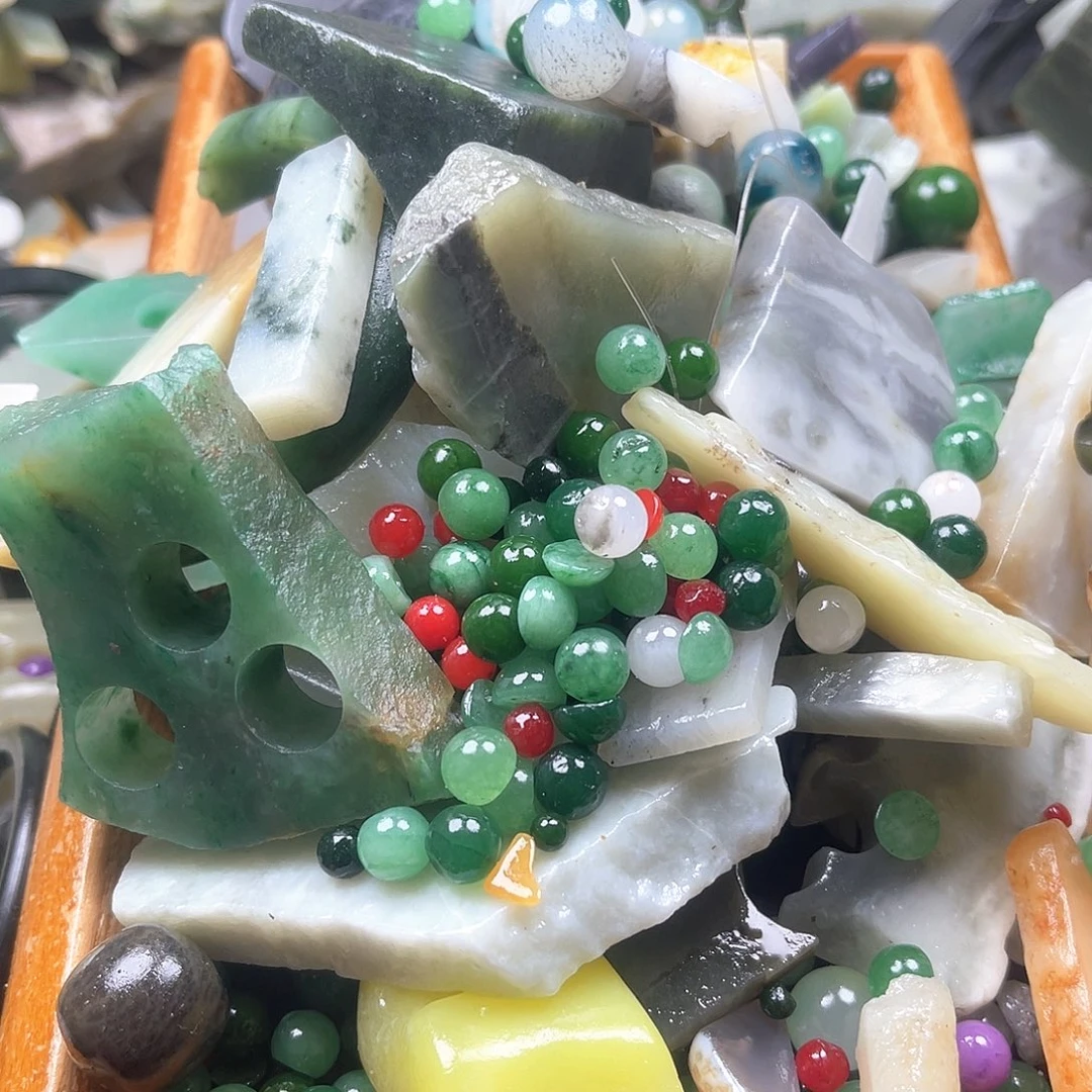 和田玉未镶嵌毛衣链1****8