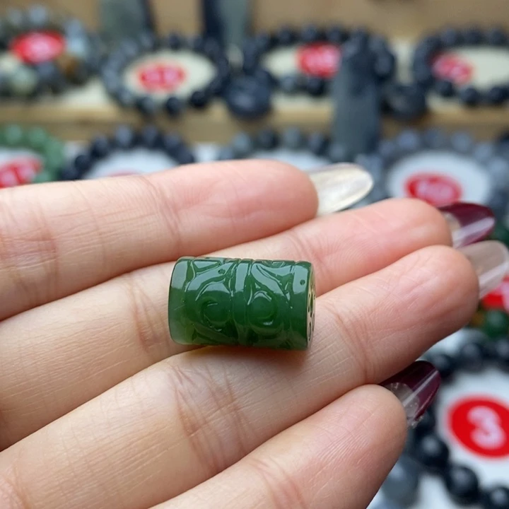 和田玉吊坠未镶嵌