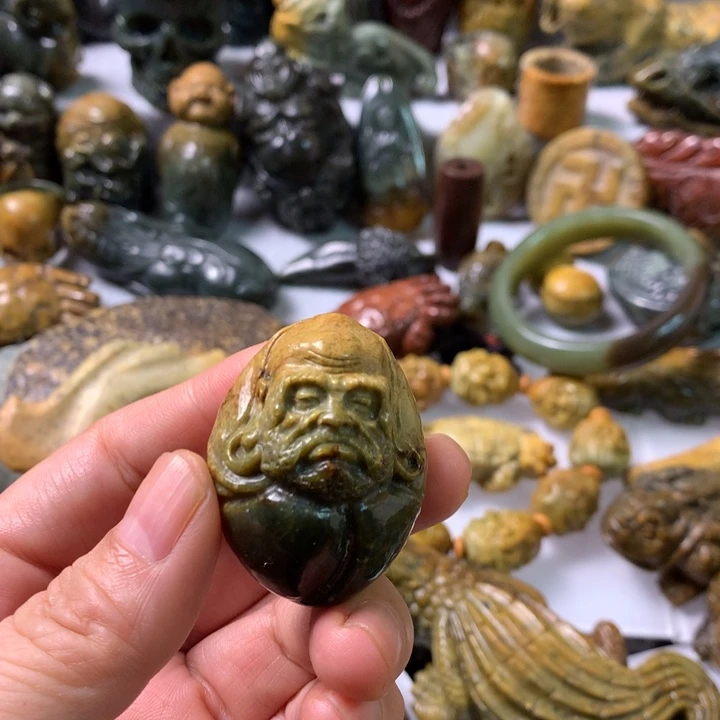 未镶嵌岫岩河磨玉（透闪石质玉）笔搁