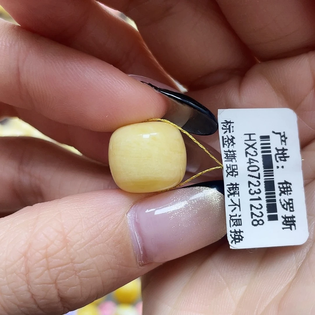 琥珀珠宝奇石未镶嵌14.4*12.8mm微瑕福利款