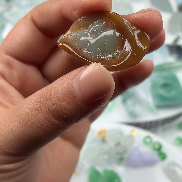 翡翠未镶嵌颈饰纯A