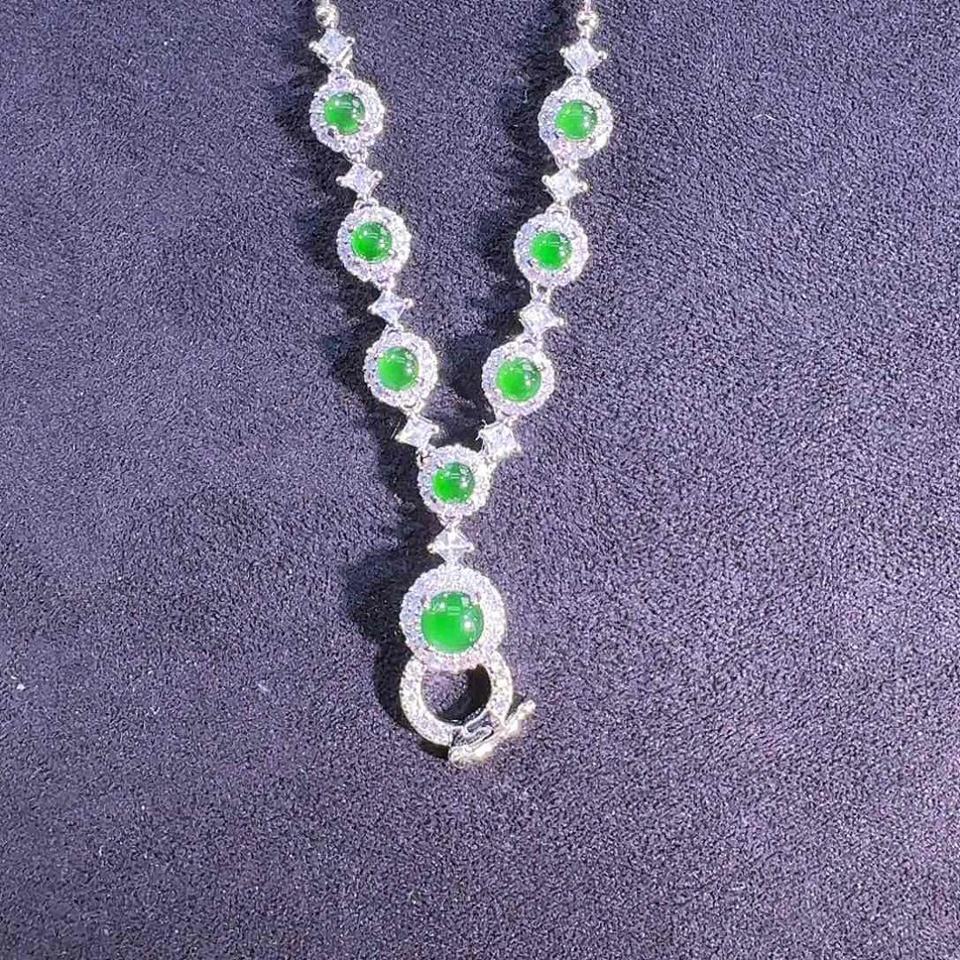 翡翠银S925镶嵌颈饰蛋面