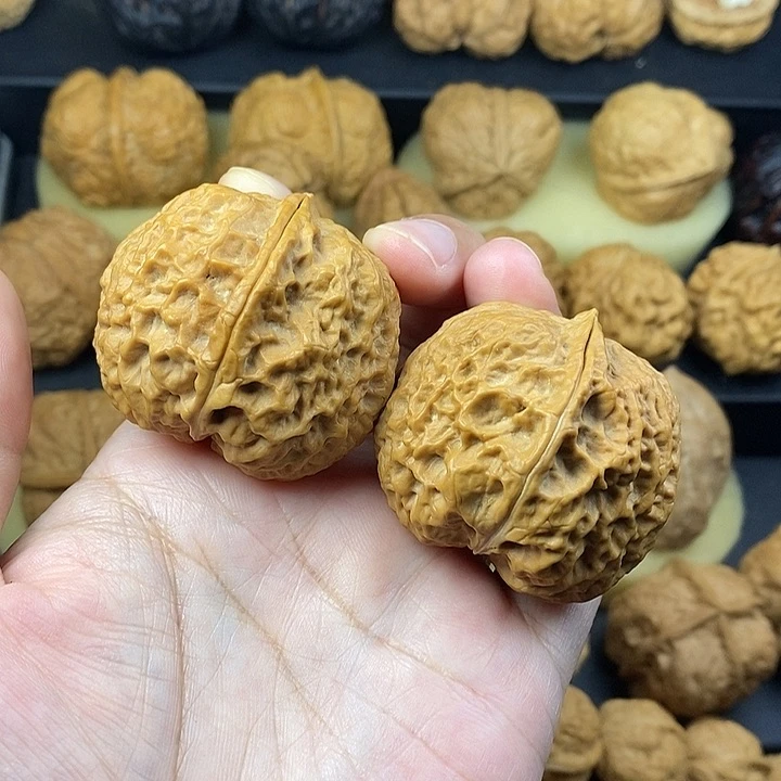 吊坠文玩核桃山河中43