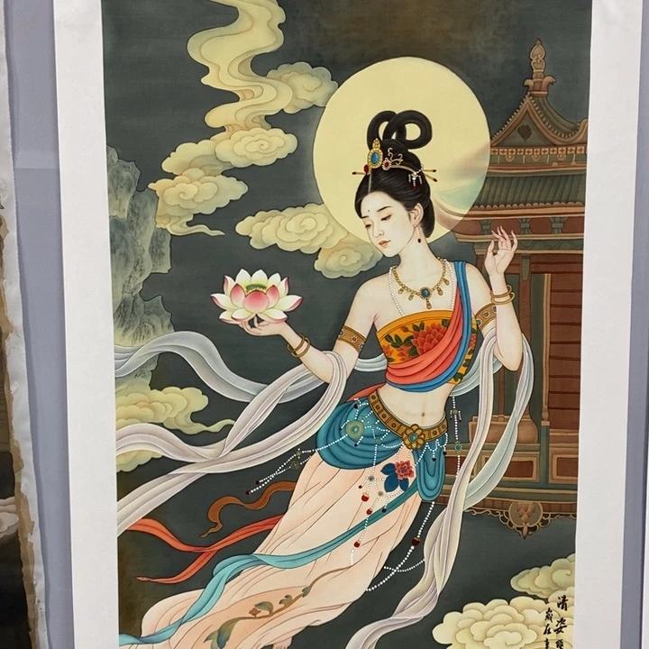 手绘作品等多种形式进行