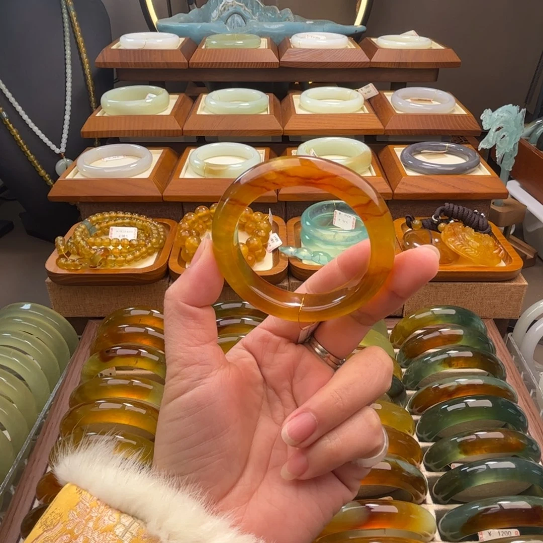 蛇纹石玉未镶嵌手镯56