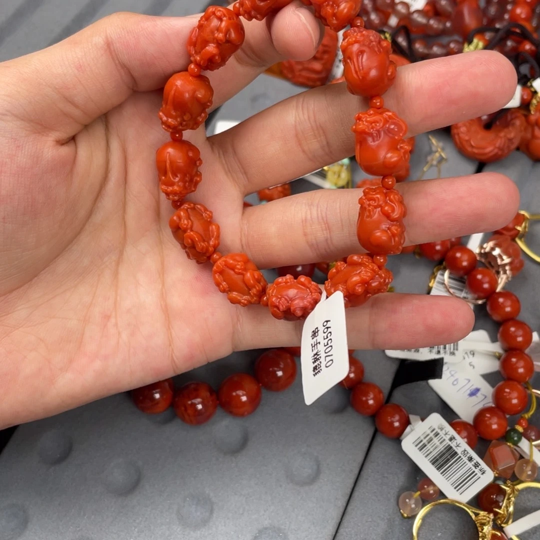 南红玛瑙貔貅未镶嵌